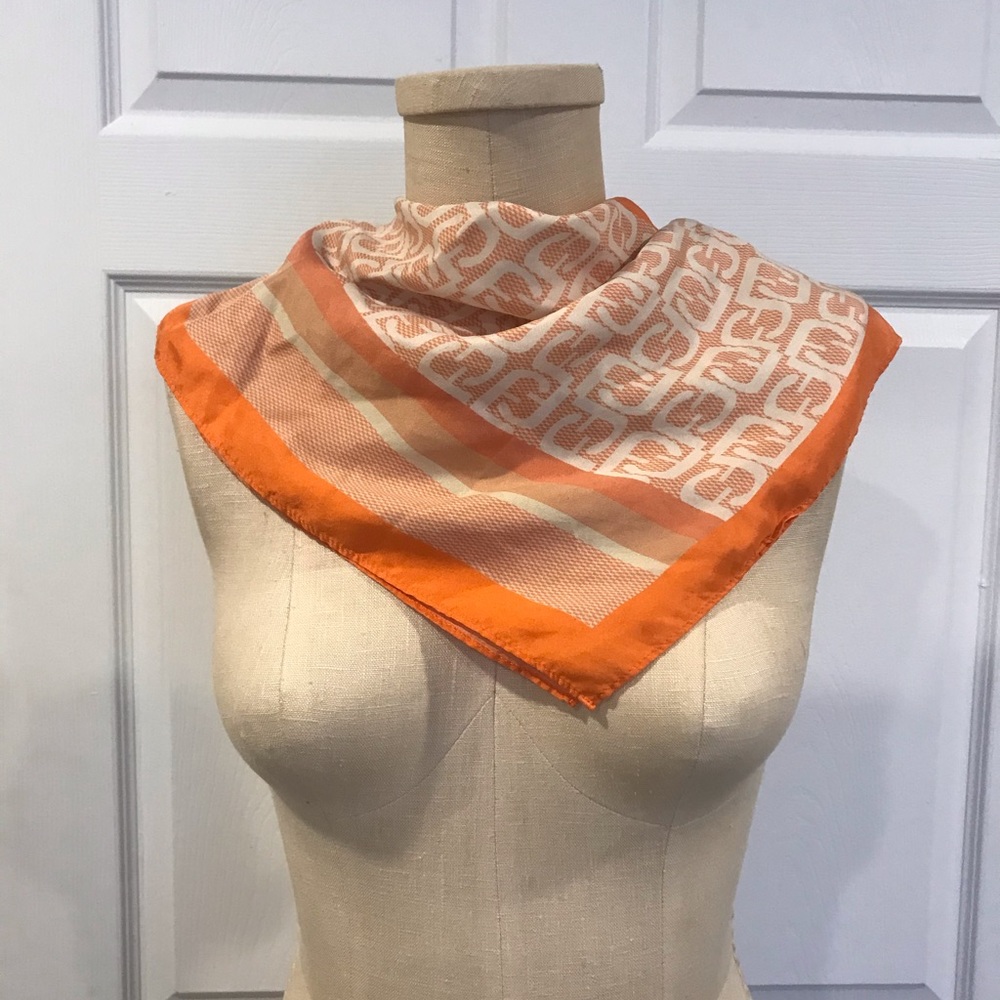 SCARF - Picture 4 of 4